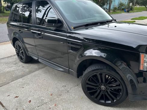 Used 2010 Land Rover Range Rover Sport HSE LUX image 2
