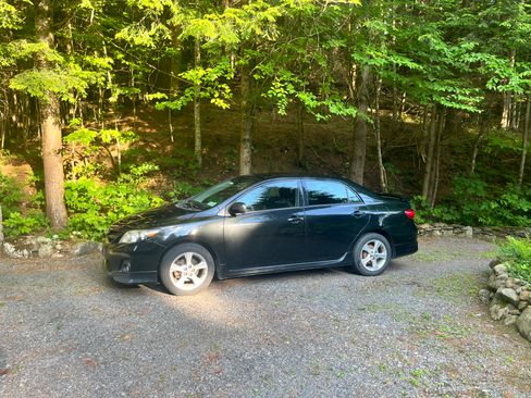Used 2012 Toyota Corolla S FWD image 2