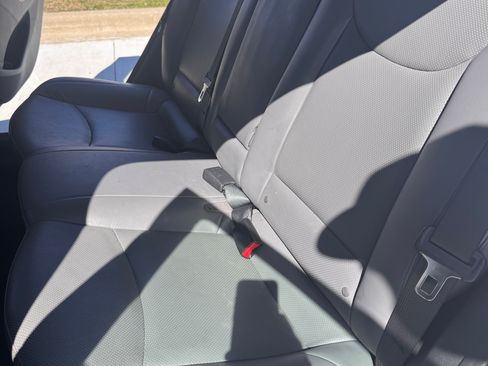 Used 2014 Hyundai Elantra Limited w/ Option Group 03 image 21