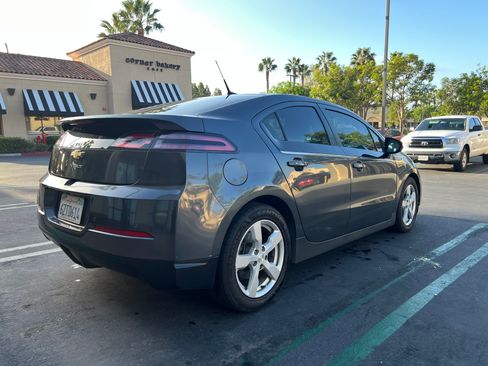 Used 2013 Chevrolet Volt Premium w/ Premium Trim Package FWD image 11
