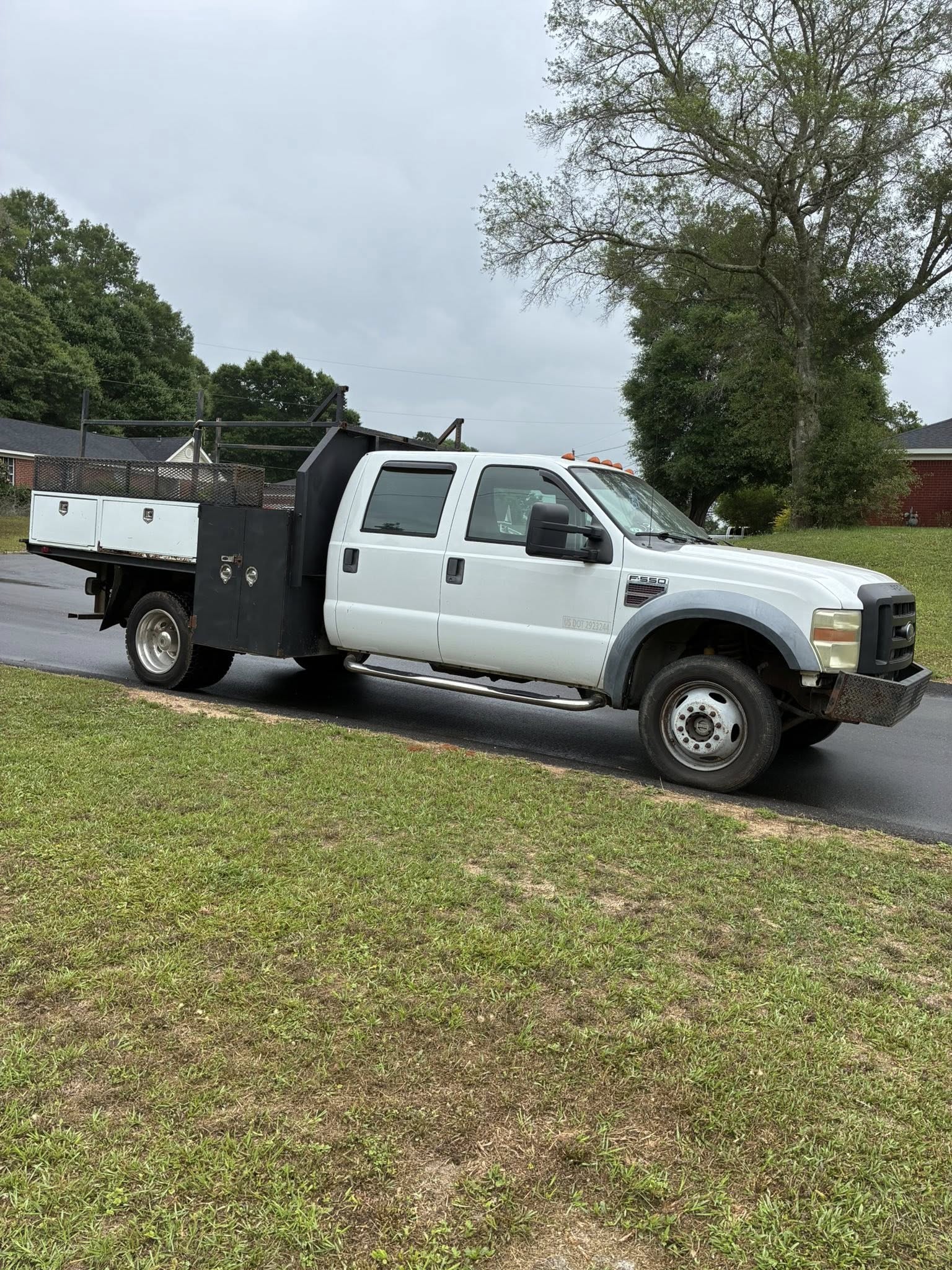 Used 2008 Ford F550 4x4 Crew Cab Super Duty image 1