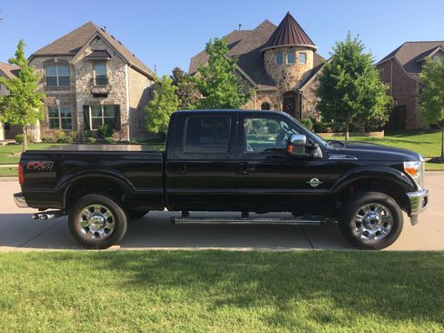 Used 2016 Ford F350 Lariat w/ Lariat Ultimate Package image 4