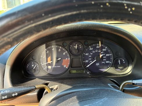 Used 2000 MAZDA MX-5 Miata LS RWD image 16
