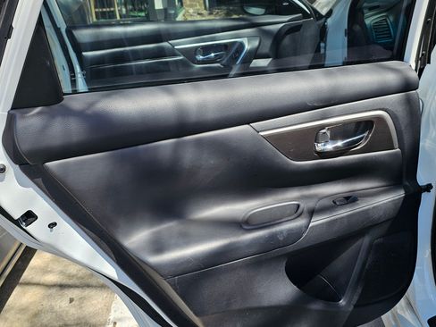 Used 2014 Nissan Altima 3.5 SL w/ Technology Package image 14