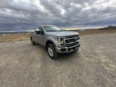Used 2022 Ford F350 Platinum image 1