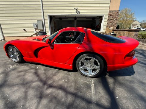 Used 1999 Dodge Viper GTS image 10