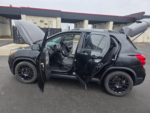 Used 2021 Chevrolet Trax LT w/ Driver Confidence Package image 8