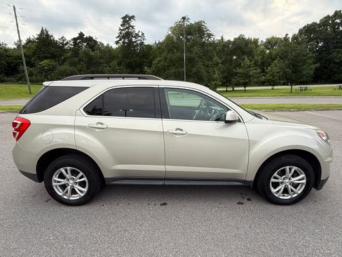 Used 2016 Chevrolet Equinox LT w/ Convenience Package FWD image 2
