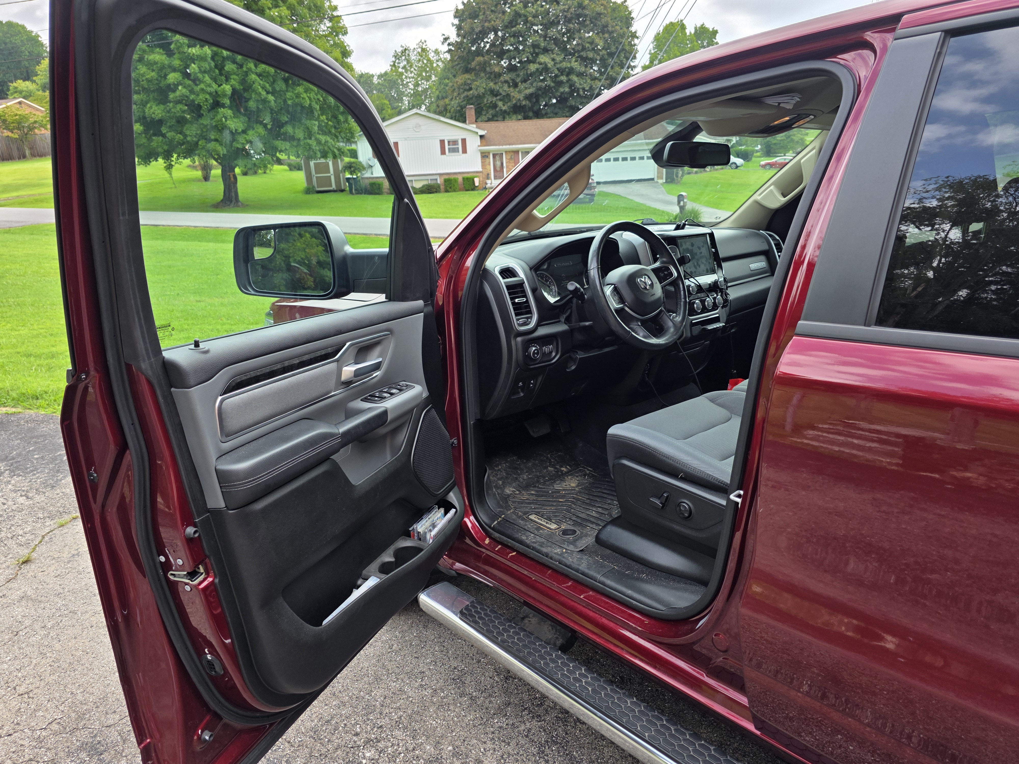 Used 2019 RAM 1500 Big Horn AWD/4WD image 10
