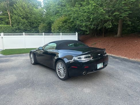 Used 2009 Aston Martin V8 Vantage Roadster RWD image 4