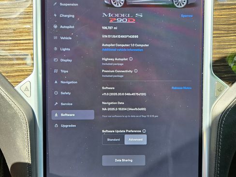 Used 2016 Tesla Model S P90D image 22