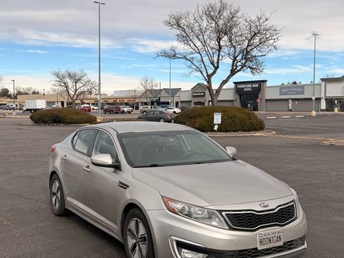 Used 2013 Kia Optima LX w/ Hybrid Convenience Pkg FWD image 4
