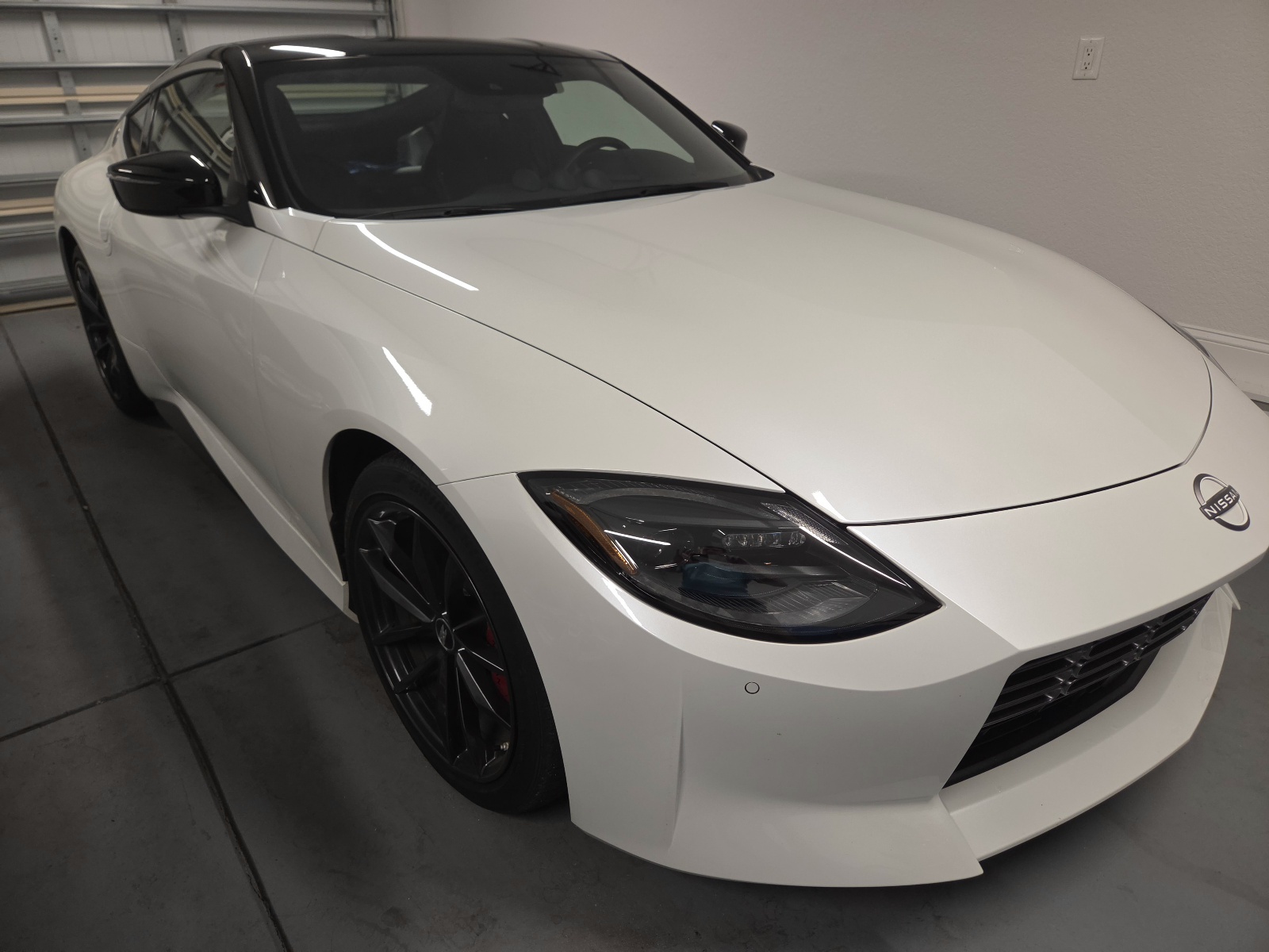 Used 2024 Nissan Z Performance w/ Floor Mat Package RWD image 2