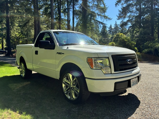 Used 2012 Ford F150 STX RWD image 2