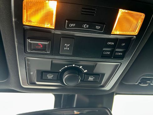 Used 2021 Toyota Tacoma TRD Off-Road w/ TRD Premium Off Road Package image 8