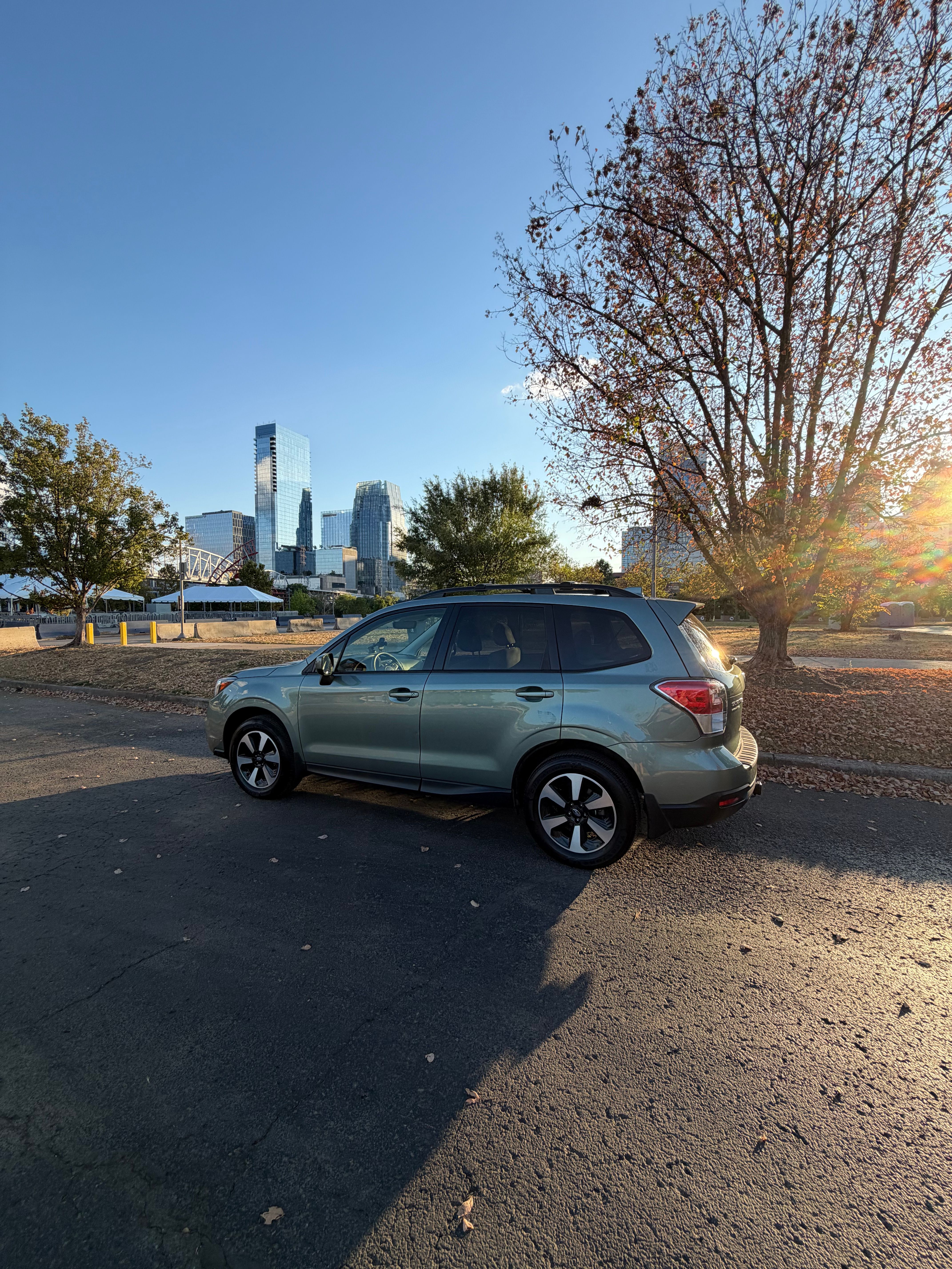 Used 2017 Subaru Forester 2.5i Premium AWD/4WD image 4