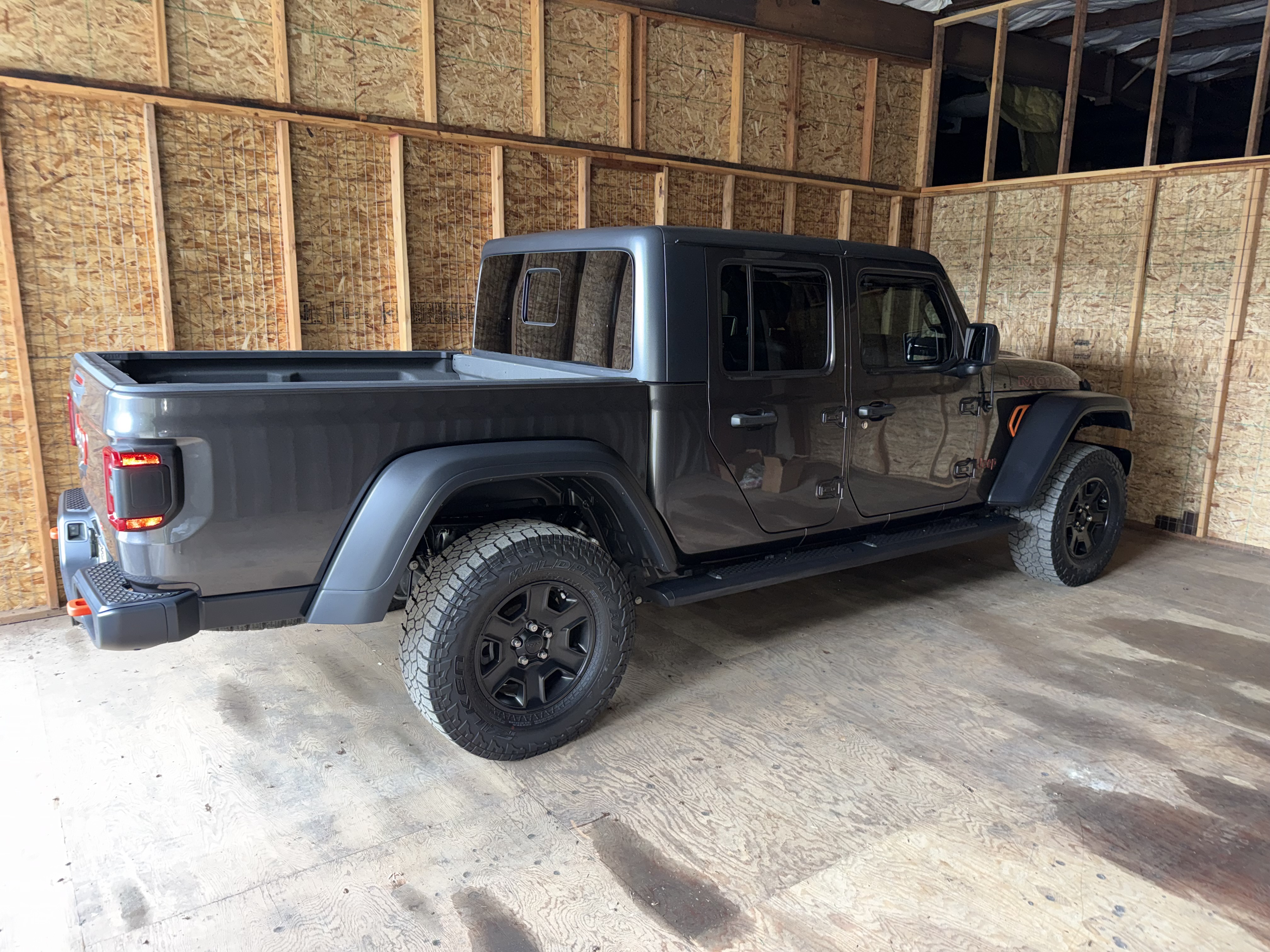 Used 2021 Jeep Gladiator Mojave AWD/4WD image 2