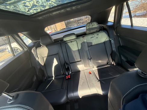 Used 2020 Volkswagen Atlas Cross Sport SEL image 12