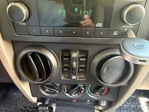 Used 2008 Jeep Wrangler Unlimited X AWD/4WD image 8