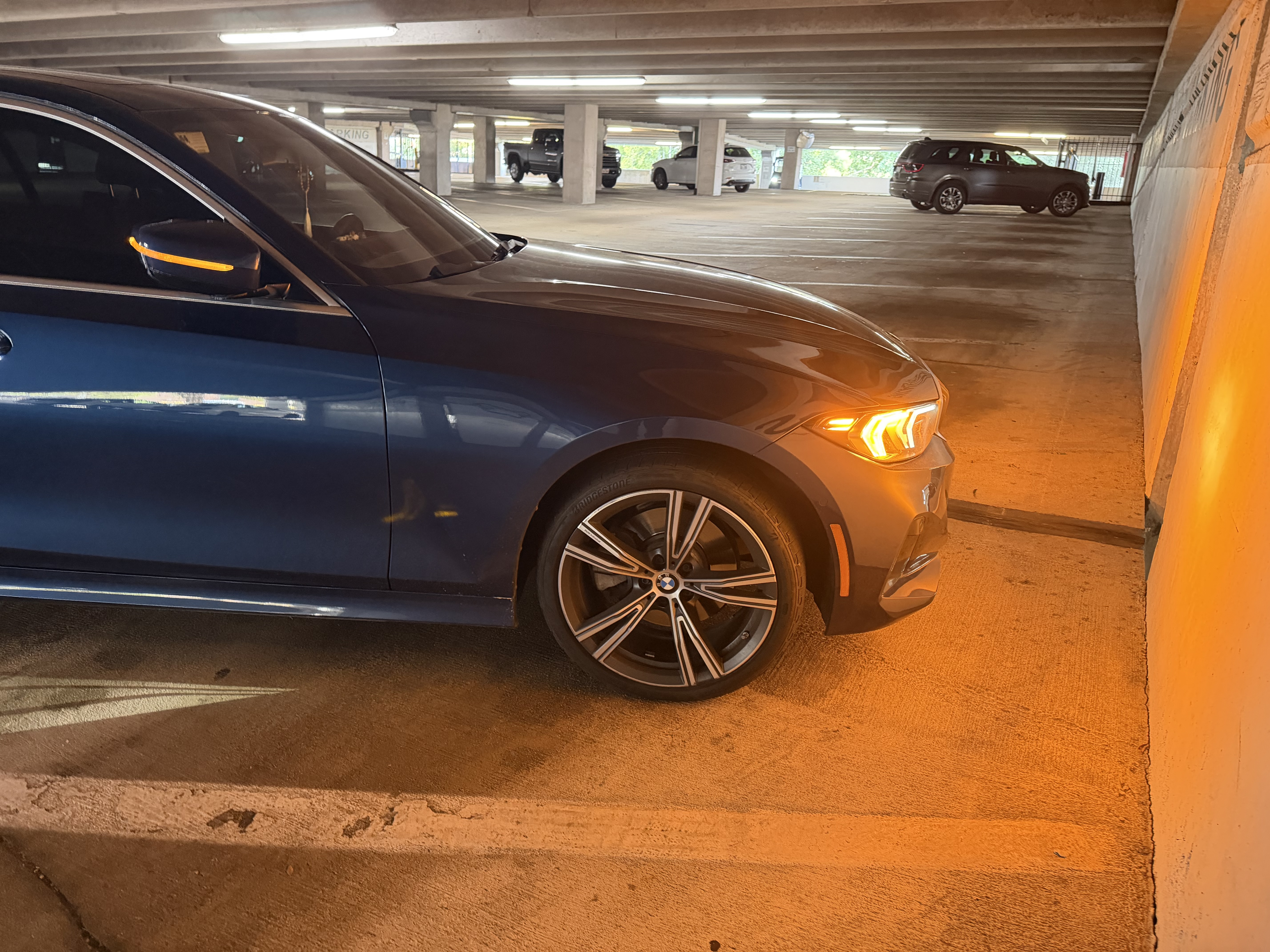 Used 2024 BMW 330i Sedan RWD image 4