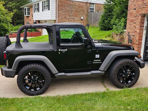 Used 2016 Jeep Wrangler Sport w/ Quick Order Package 23S image 12