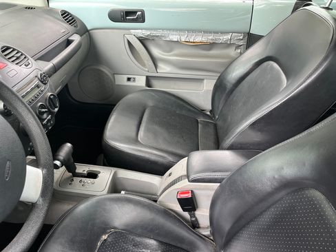 Used 2005 Volkswagen Beetle GLS FWD image 9