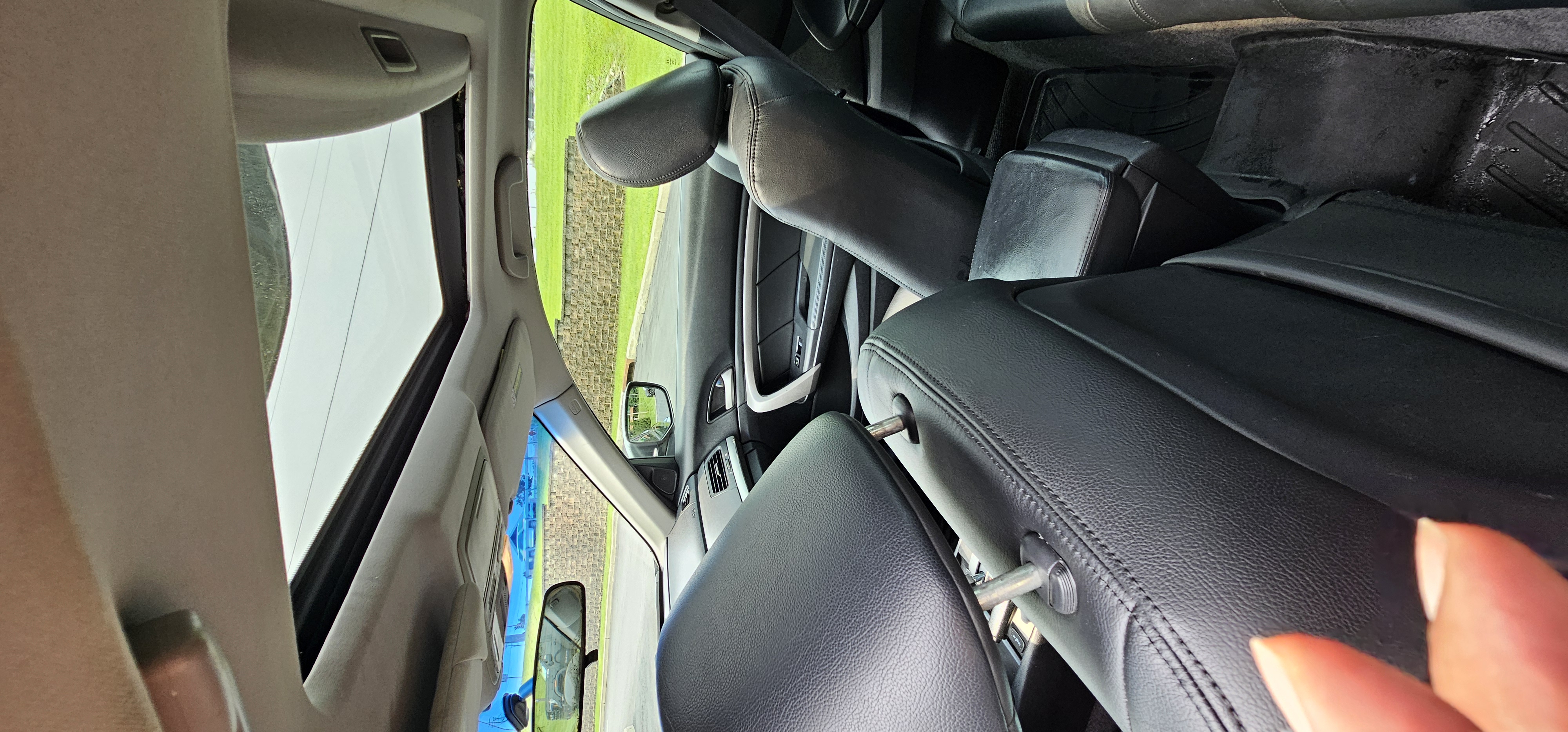 Used 2010 Honda Accord EX-L image 14