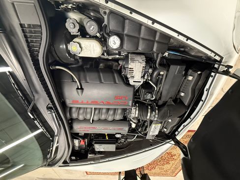 Used 2006 Chevrolet Corvette Convertible w/ Preferred Equipment Group image 19