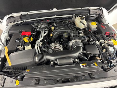 Used 2024 Jeep Wrangler Unlimited Sport AWD/4WD image 15