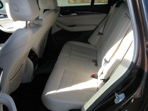 Used 2019 BMW X3 xDrive30i w/ Driving Assistance Package image 21