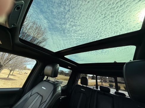 Used 2018 Ford F350 Platinum image 17