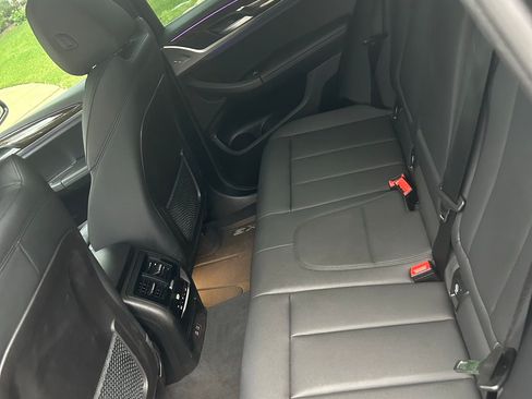 Used 2021 BMW X3 xDrive30i w/ Premium Package image 19