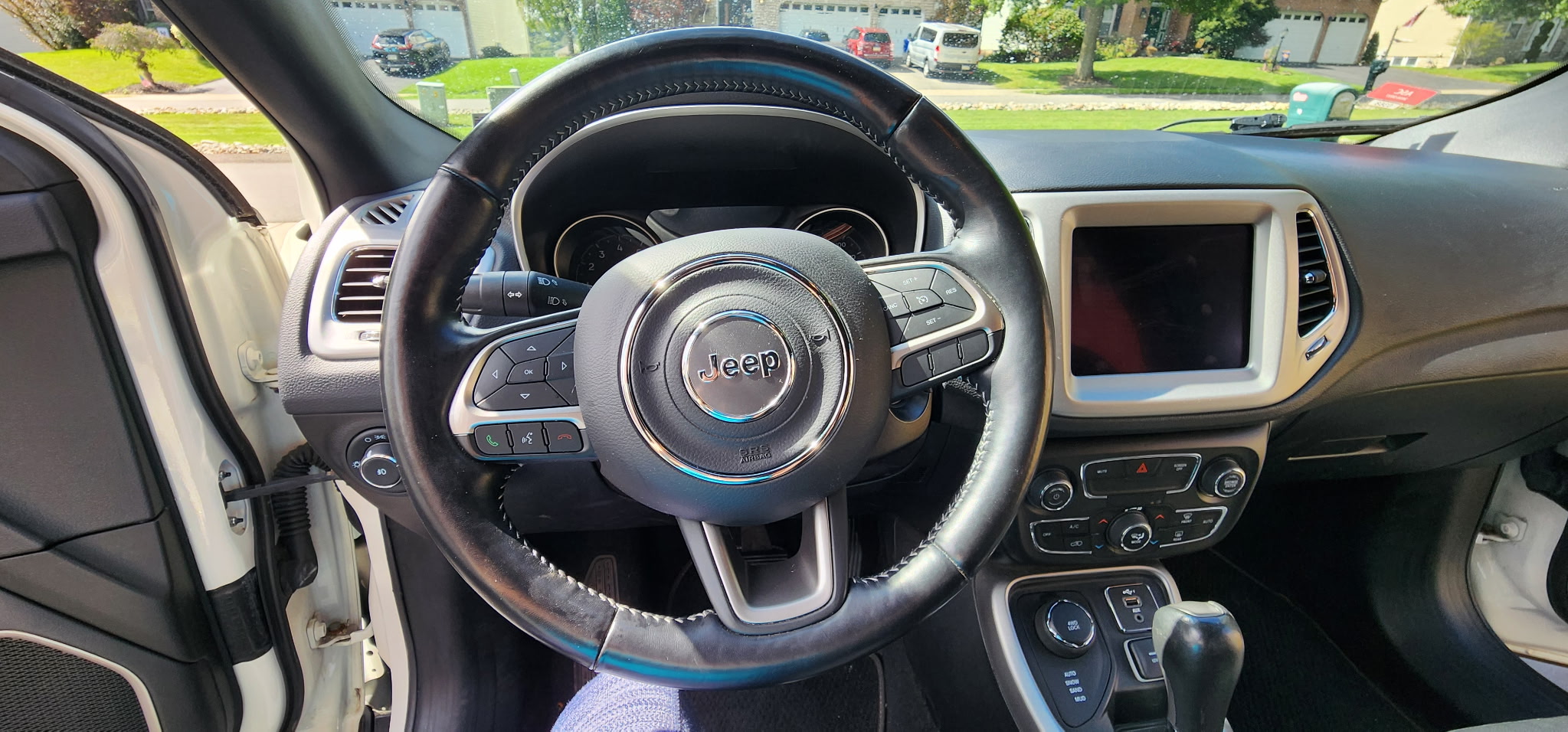 Used 2021 Jeep Compass Latitude AWD/4WD image 16