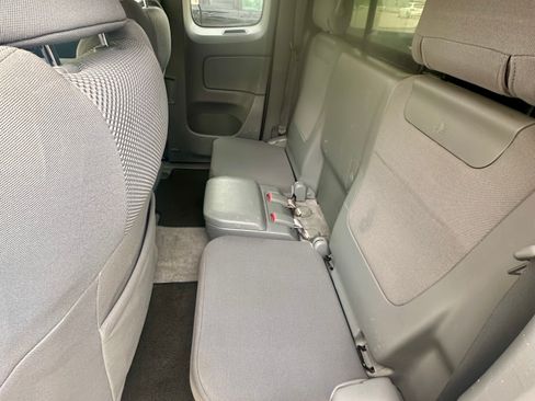 Used 2010 Toyota Tacoma 4x4 Access Cab V6 image 14