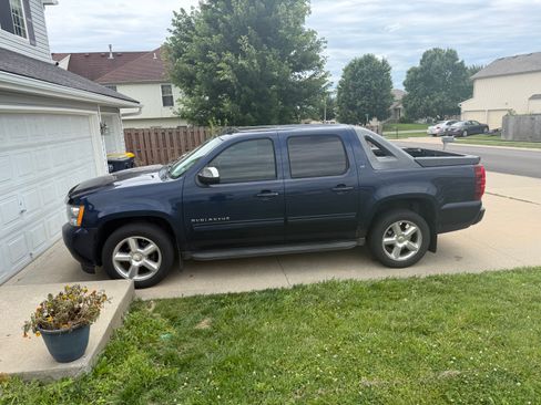 Used 2012 Chevrolet Avalanche LT AWD/4WD image 1