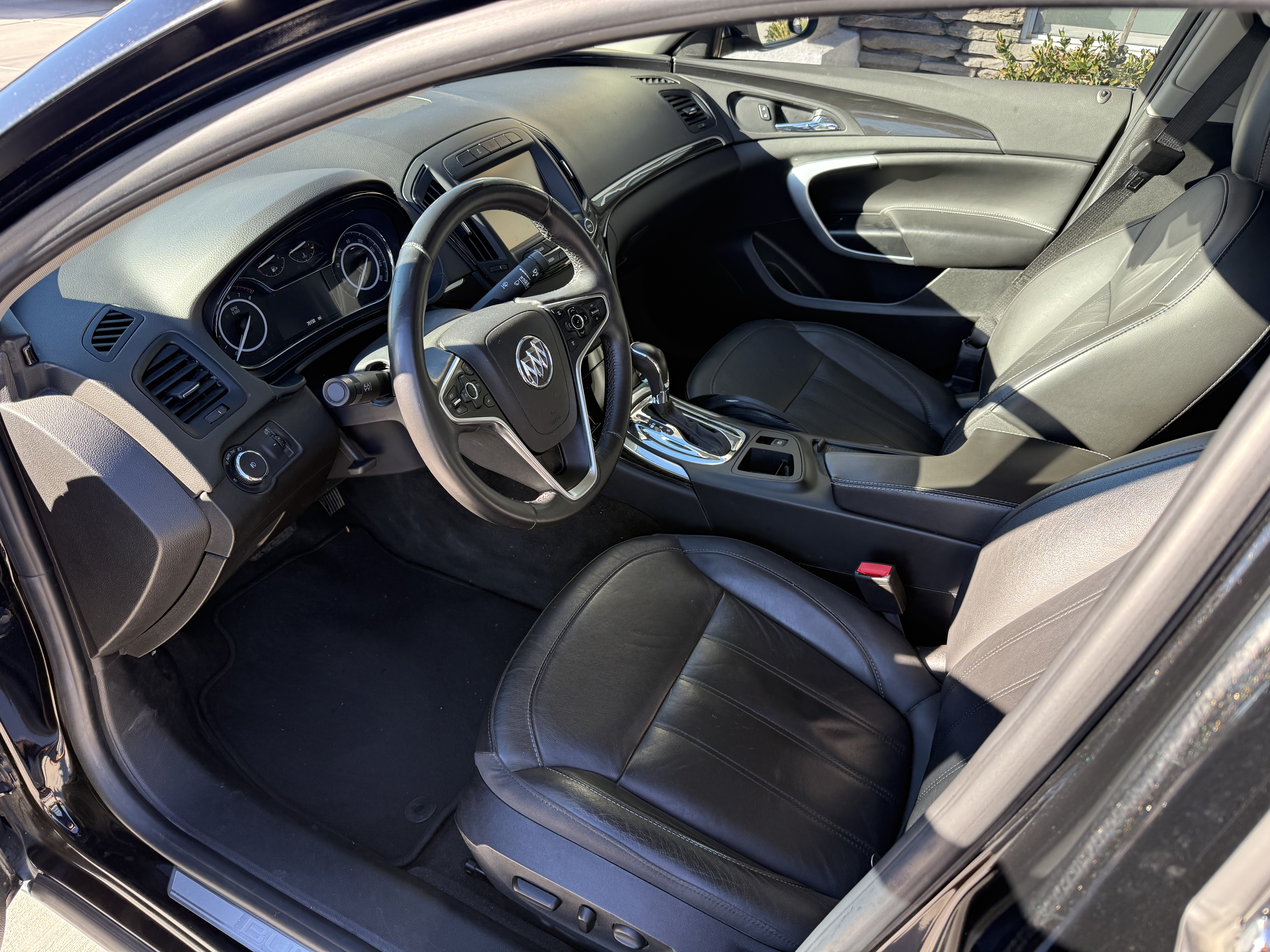 Used 2017 Buick Regal Sport Touring FWD image 8