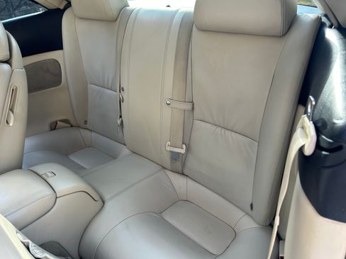 Used 2004 Lexus SC 430 Convertible image 13