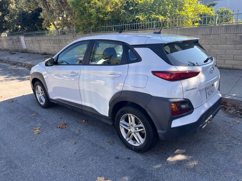 Used 2020 Hyundai Kona SE w/ Cargo Package image 5