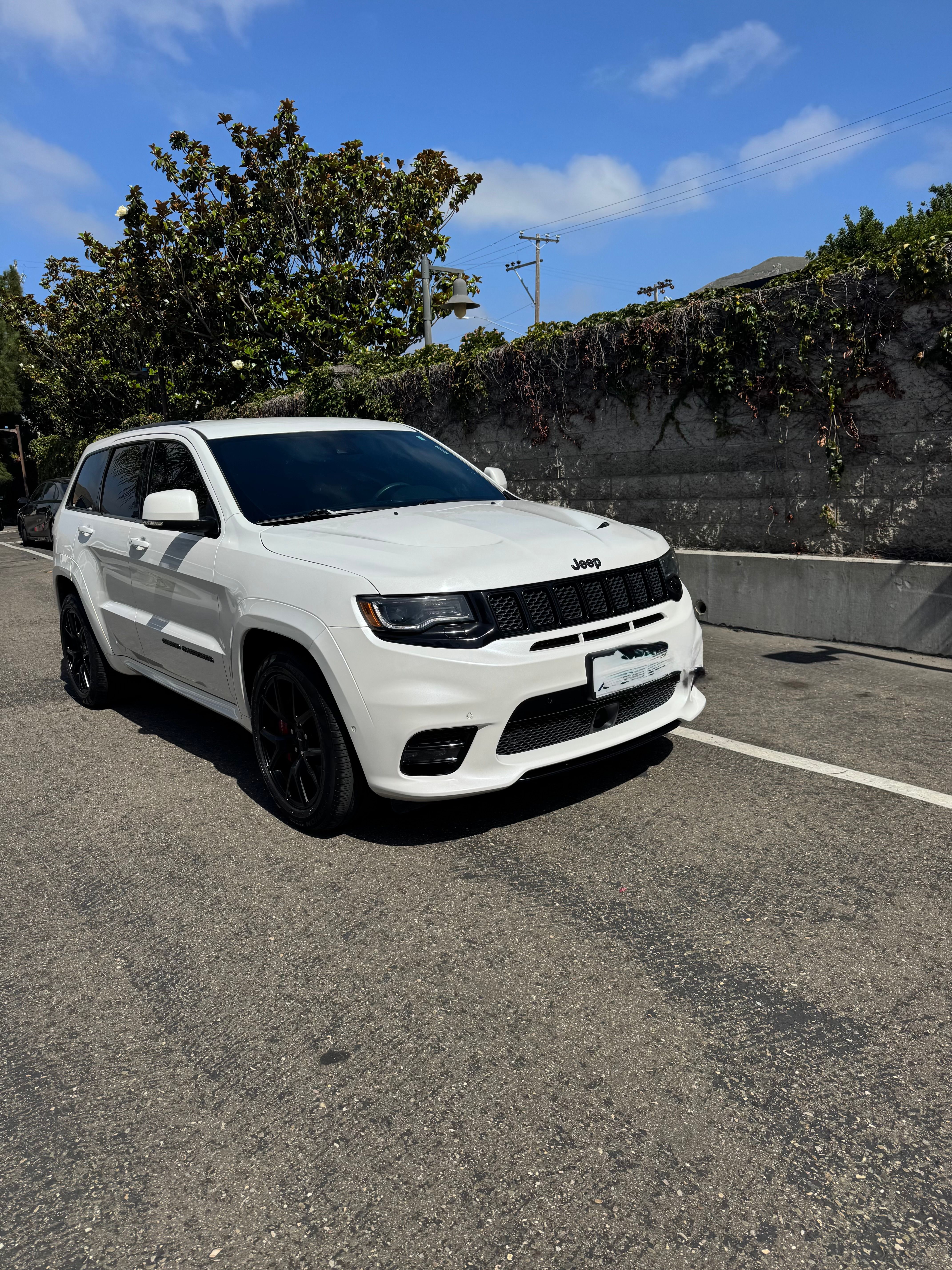 Used 2018 Jeep Grand Cherokee SRT AWD/4WD image 2