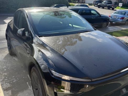 Used 2026 Tesla Model Y Long Range image 5