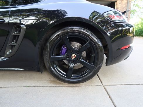 Used 2018 Porsche 718 Cayman image 17