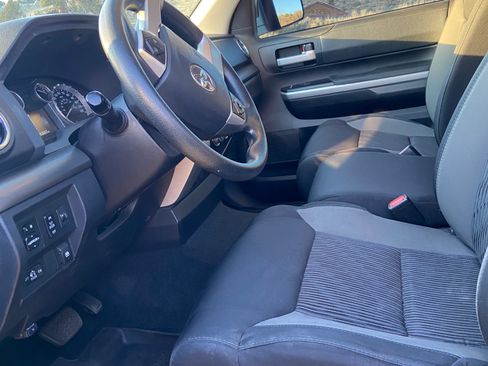 Used 2017 Toyota Tundra SR5 image 13