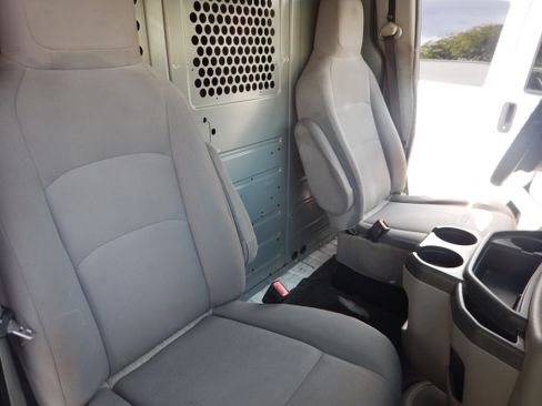 Used 2012 Ford E-250 and Econoline 250 w/ PWR Group image 16