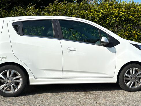 Used 2016 Chevrolet Spark LT image 5