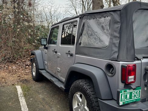 Used 2014 Jeep Wrangler Unlimited Sport w/ Quick Order Package 24S image 2