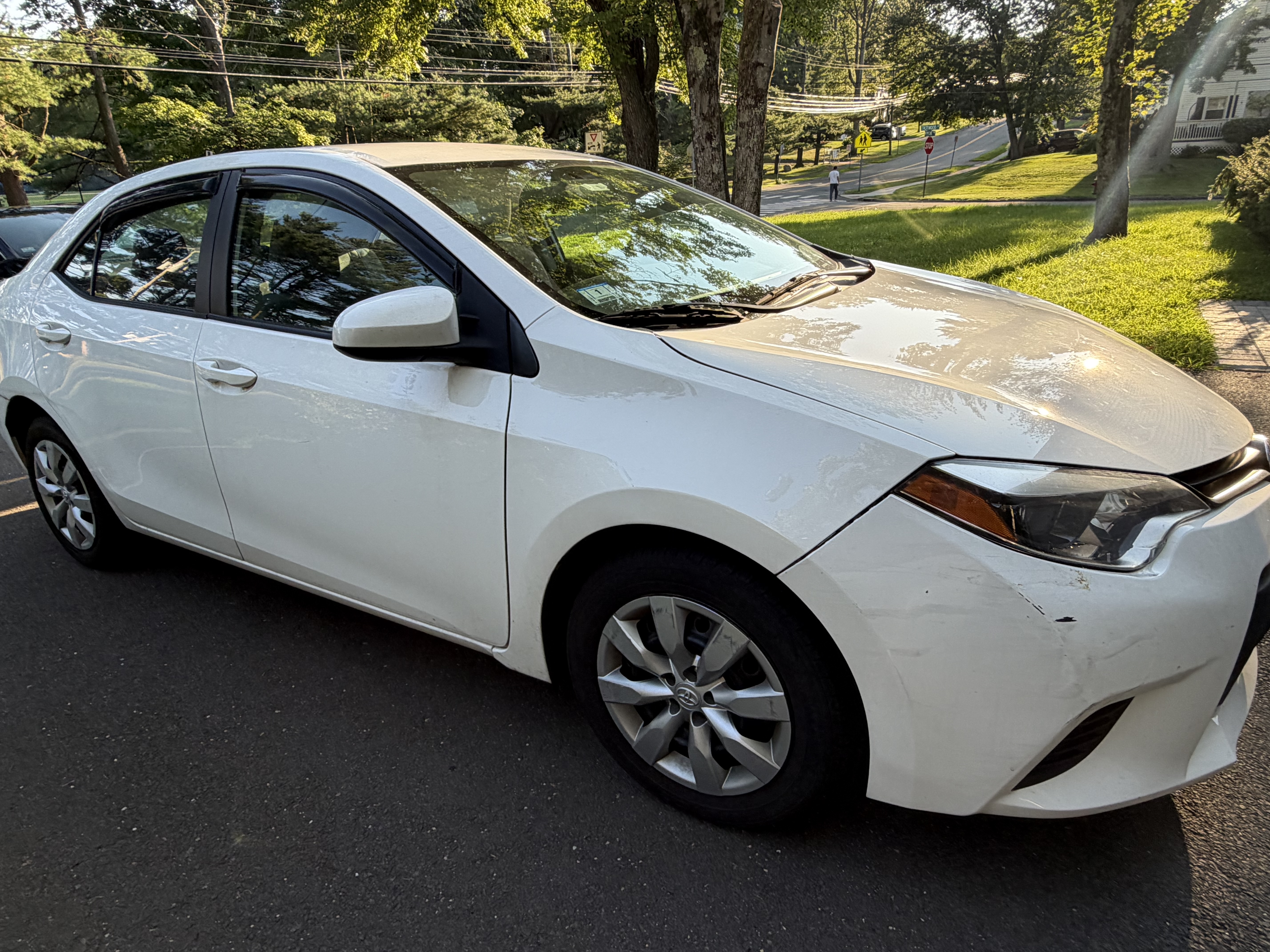 Used 2014 Toyota Corolla LE FWD image 5