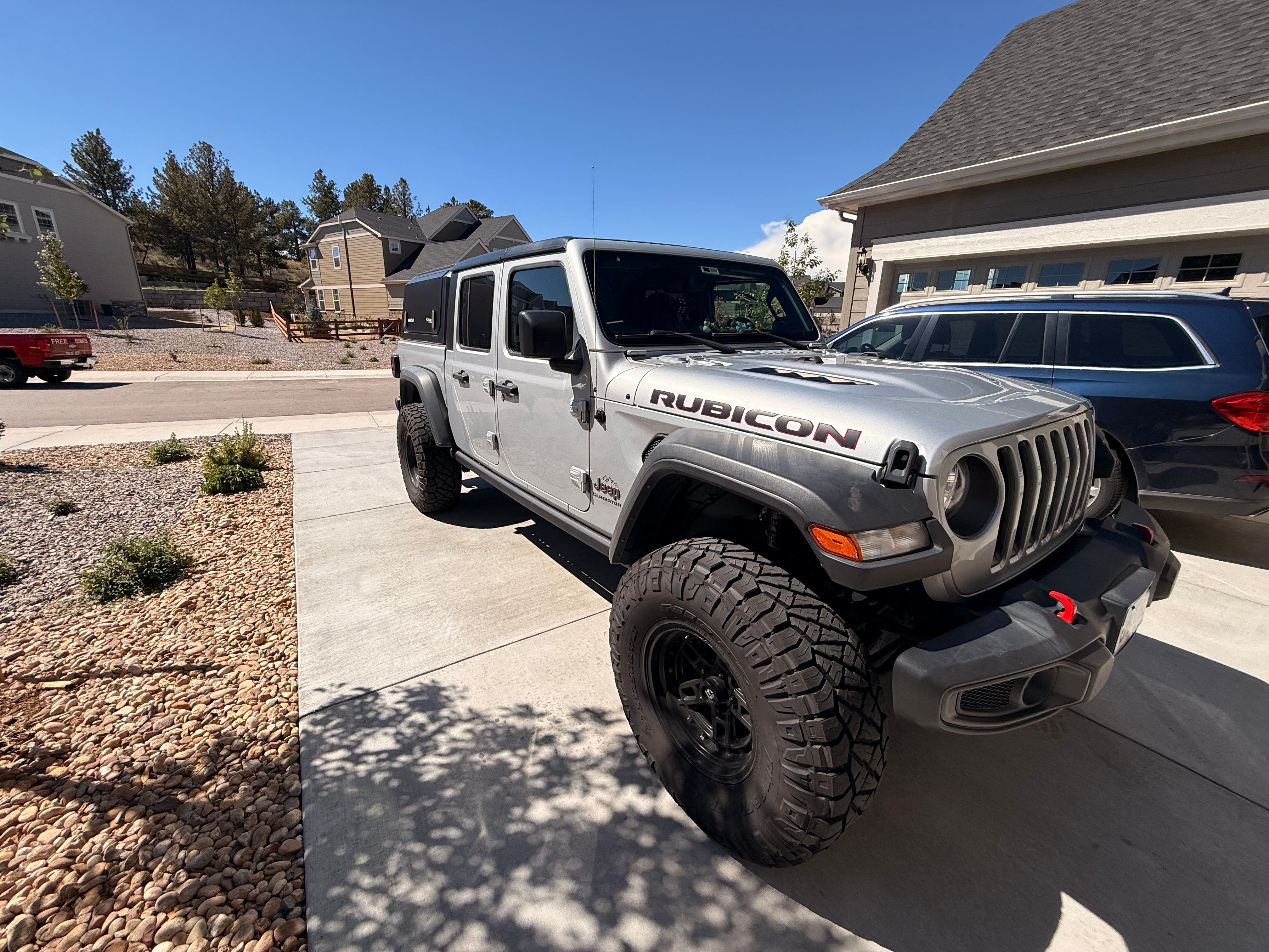 Used 2022 Jeep Gladiator Rubicon w/ Cold Weather Group AWD/4WD image 6