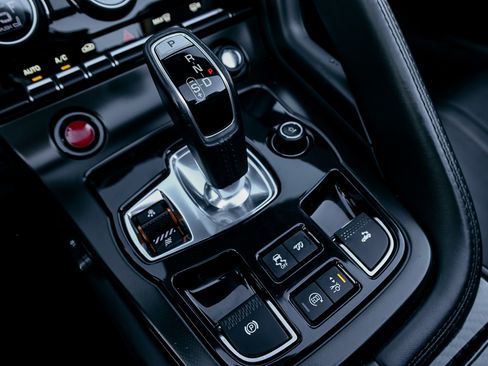 Used 2014 Jaguar F-TYPE S image 23