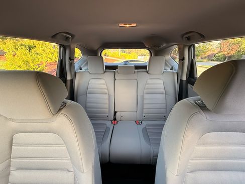 Used 2017 Honda CR-V LX image 18