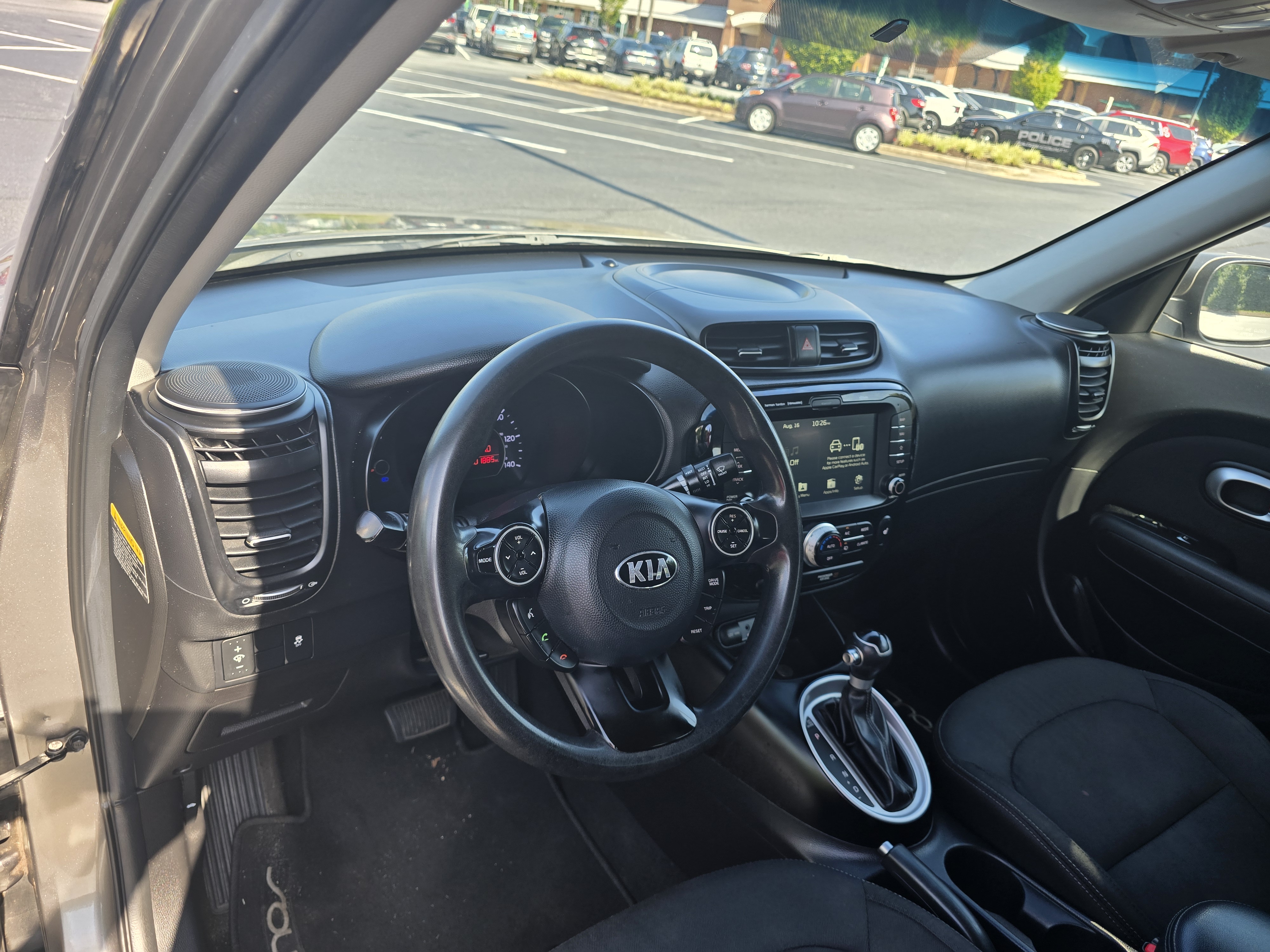 Used 2018 Kia Soul + FWD image 15
